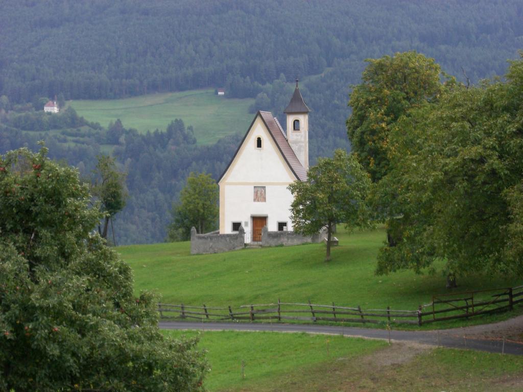 Gasthaus St. Valentin Chiusa Exterior foto
